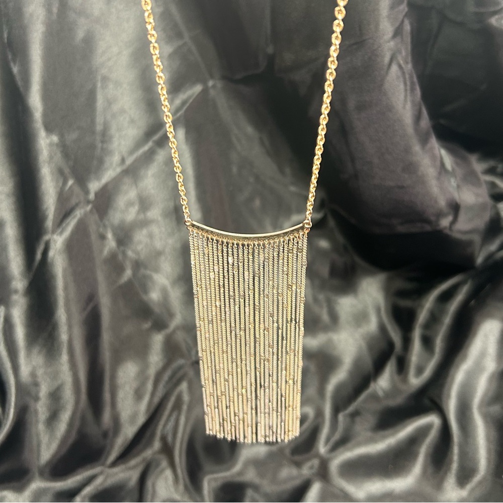 Women’s gold tone tassel necklace